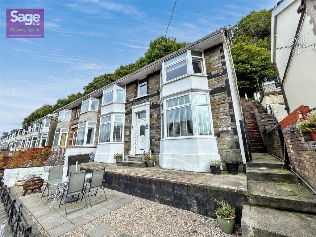 Property photo 1 of 33