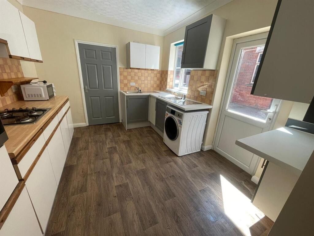 Property photo 2 of 5