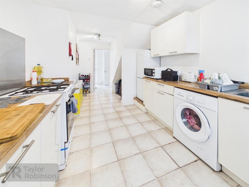 Property photo 3 of 13 Cam02600G0-Pr0716-Still013.Jpg