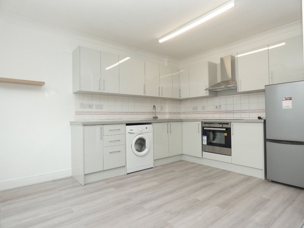 Property photo 3 of 6 Picture 3