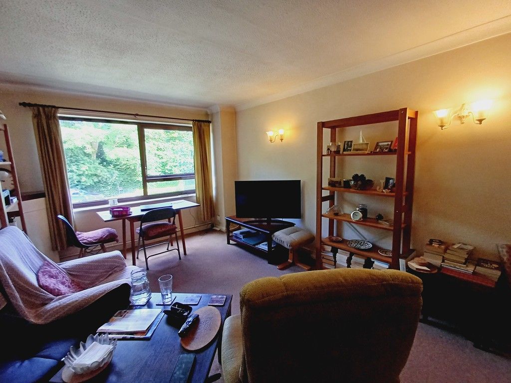 Property photo 3 of 22 1 (9)