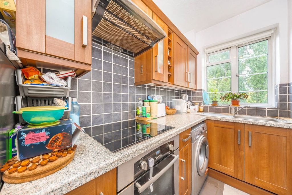 Property photo 1 of 3