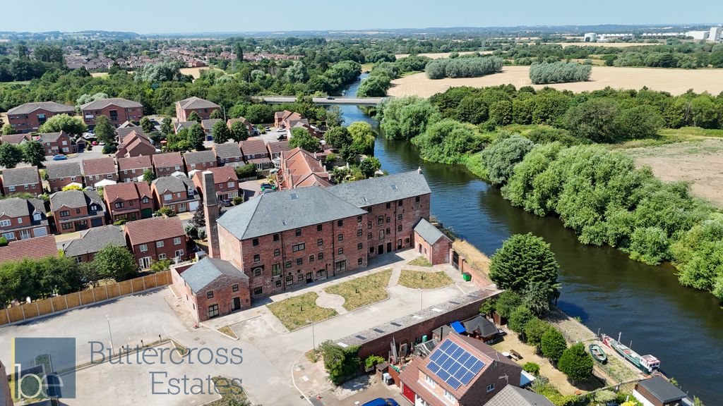 Property photo 2 of 13 The Old Mill