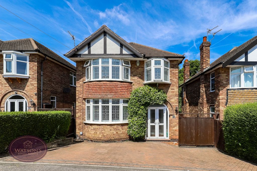 Property photo 1 of 33