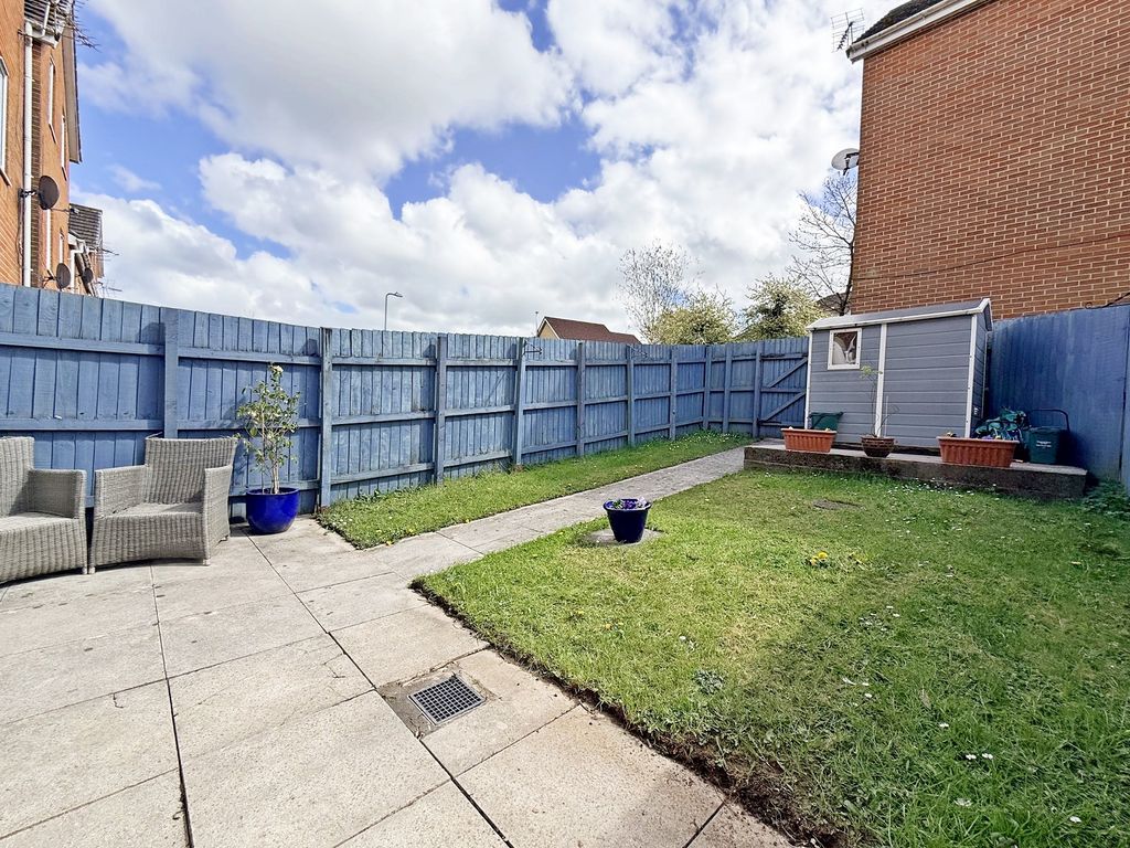 Property photo 2 of 27 Rear Garden