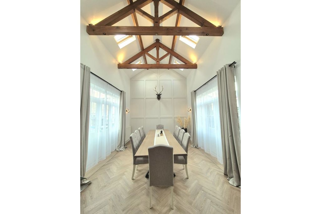 Property photo 3 of 19 Dining Room