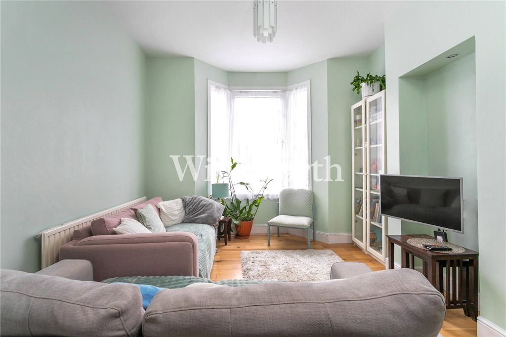 Property photo 2 of 16 Picture No. 14