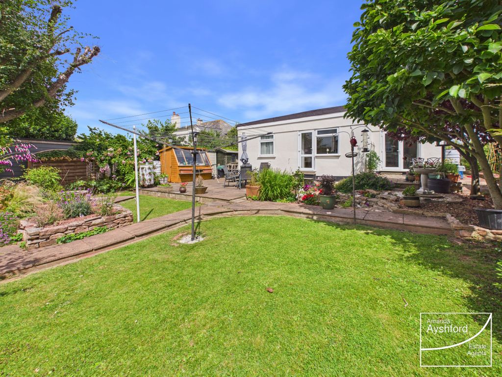 Property photo 2 of 38