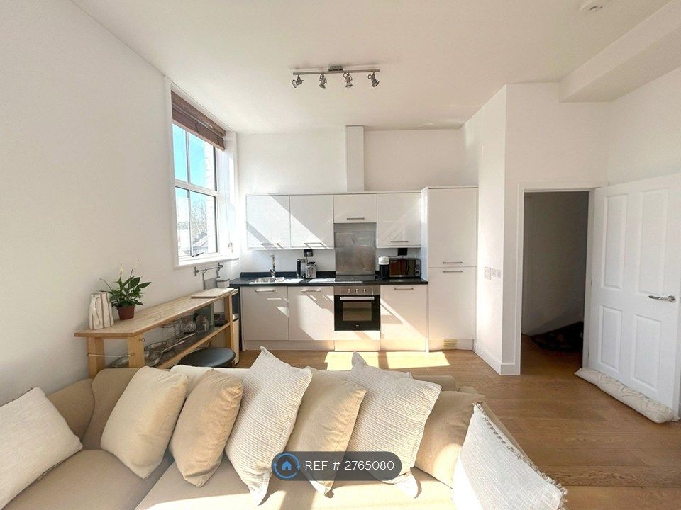 Property photo 3 of 22