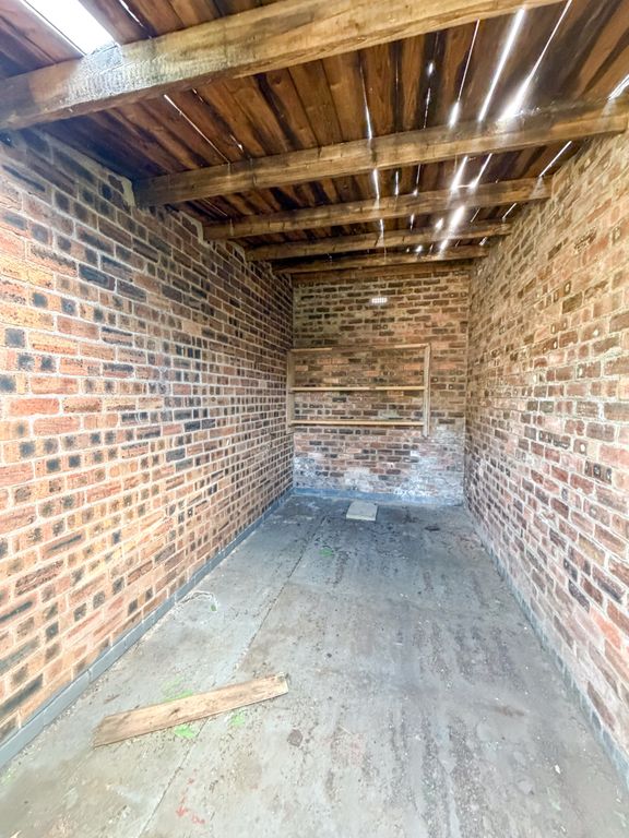 Property photo 3 of 4