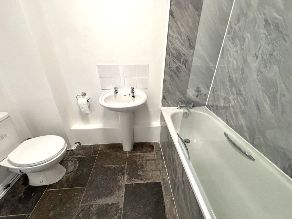 Additional image 6 of 1 bed flat to rentMoat House, Rhodaus Close, Canterbury, Kent CT1