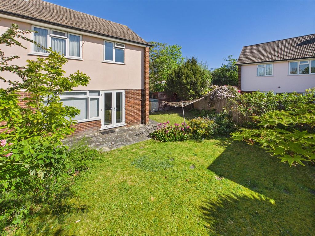 Property photo 2 of 18