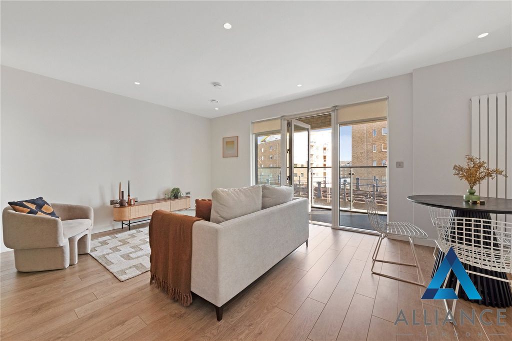 Property photo 3 of 19 Picture No. 08