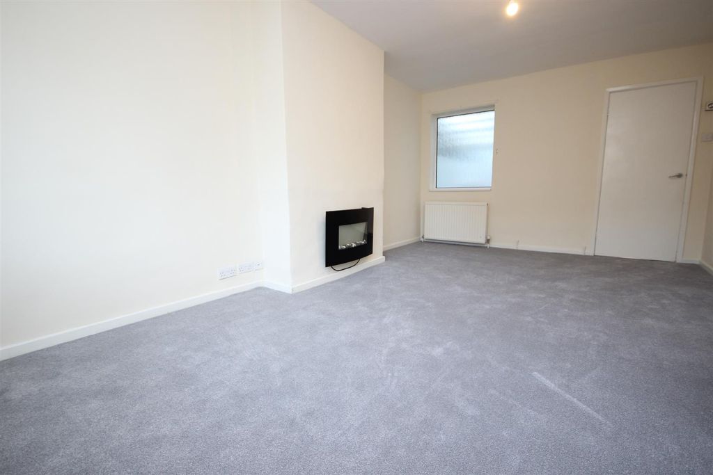 Property photo 3 of 10 Living Room - Copy.Jpg