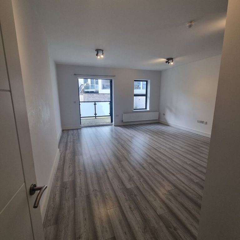 Property photo 1 of 9