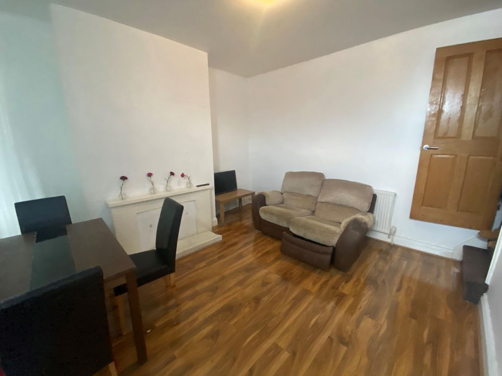 Property photo 2 of 6 Image