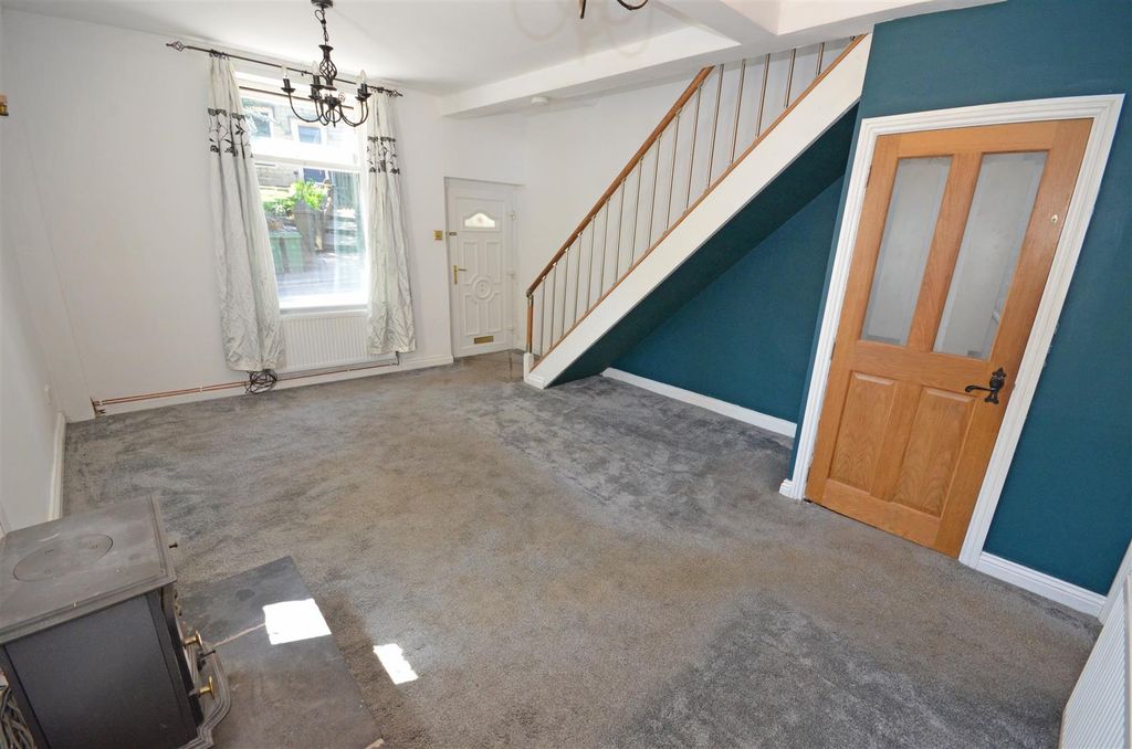 Property photo 2 of 33 01A.Jpg