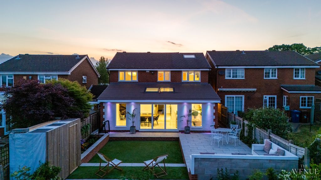 Property photo 1 of 39 3990831
