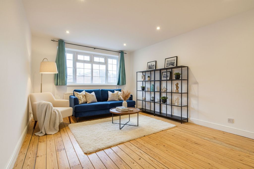 Property photo 3 of 20