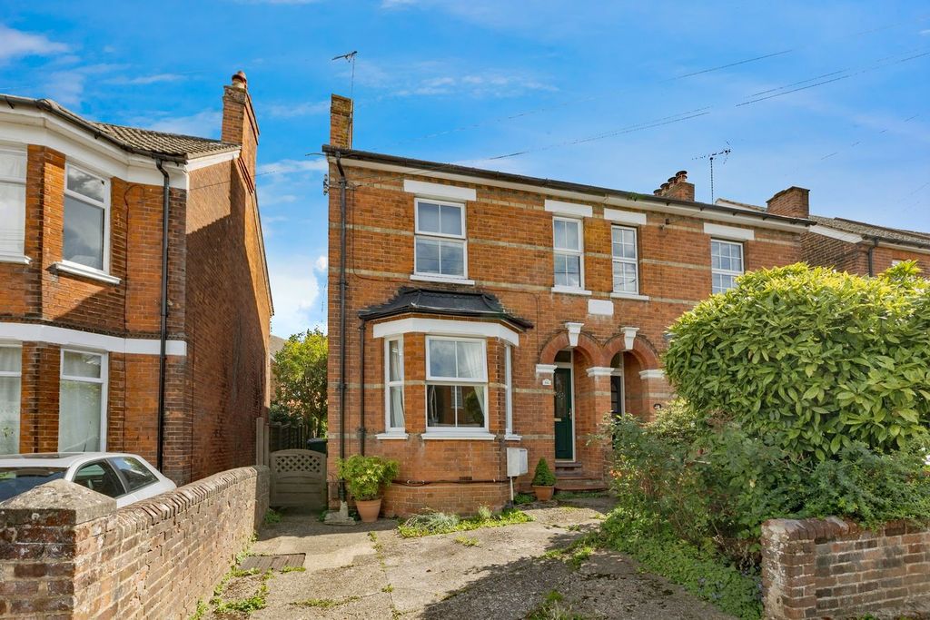 Property photo 1 of 17