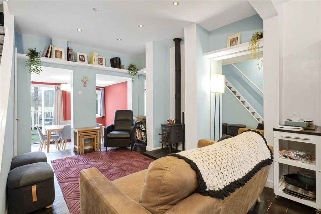 Property photo 2 of 14 Picture No. 21