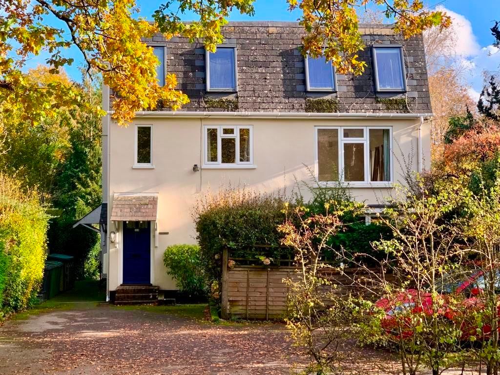 Property photo 1 of 8