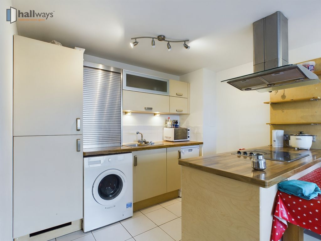 Property photo 2 of 18
