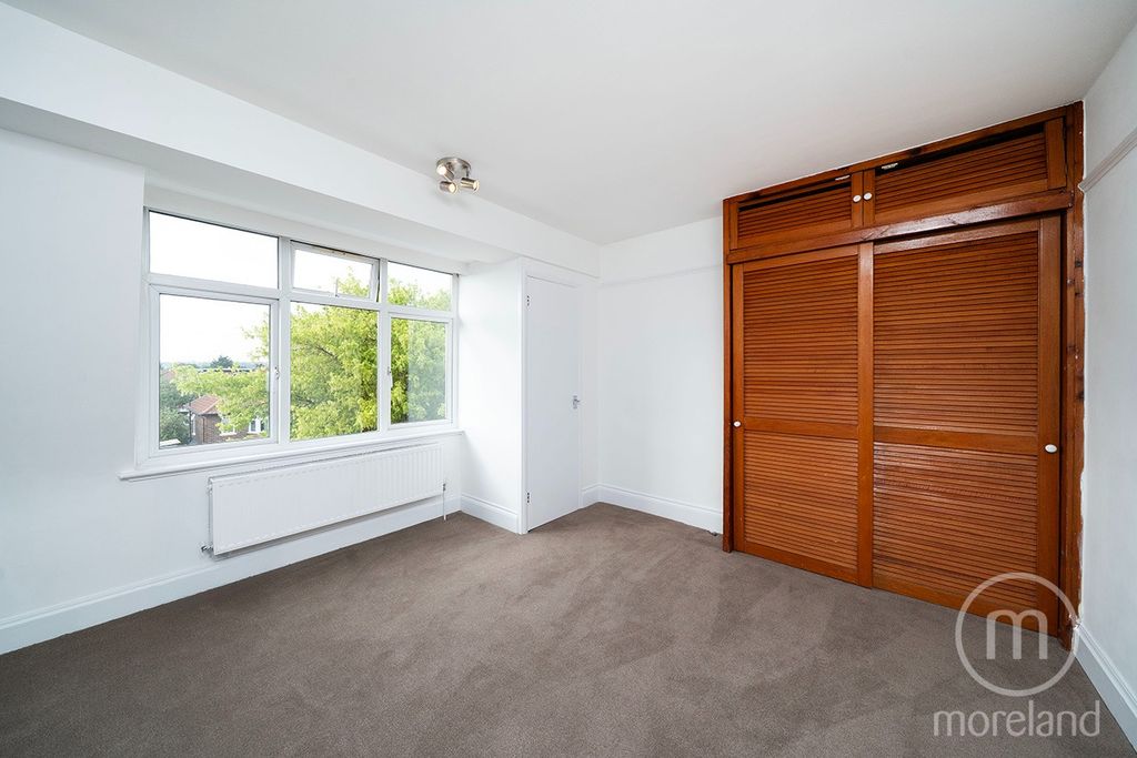 Property photo 3 of 8 4412122
