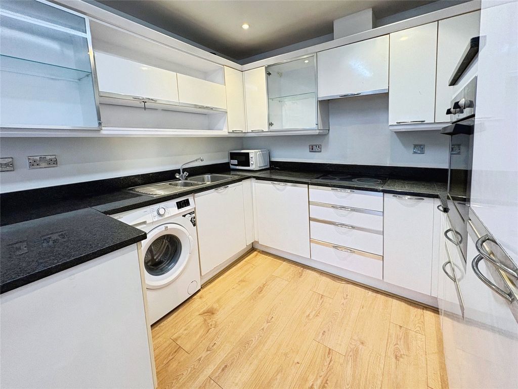 Property photo 2 of 12 Picture No. 09