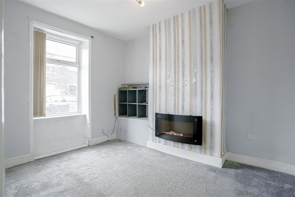 Property photo 3 of 21 1.Jpg