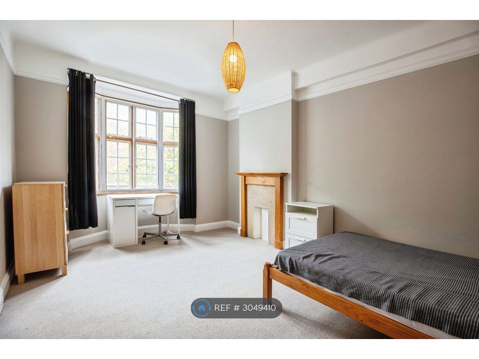 Property photo 3 of 18 Bedroom 1