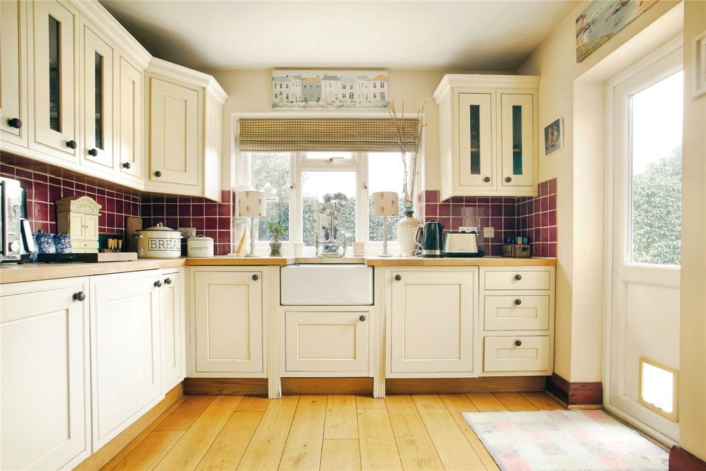 Property photo 3 of 24 Picture No. 29