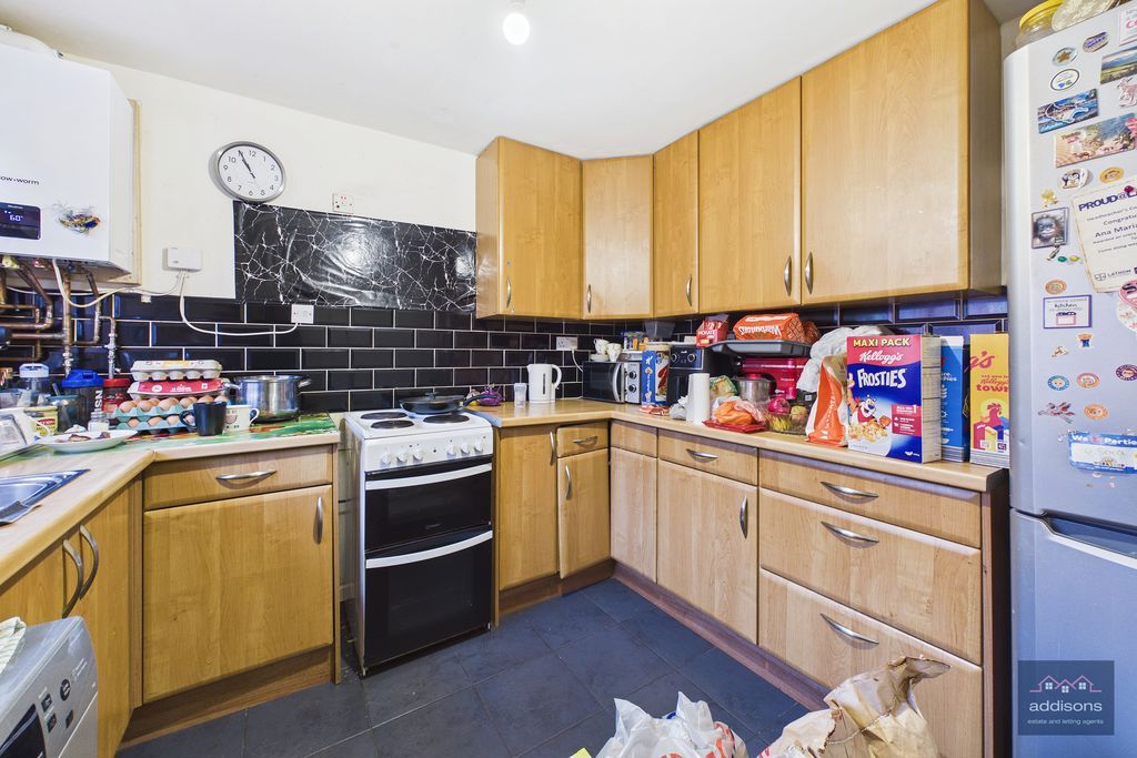 Property photo 2 of 6 Photo 9