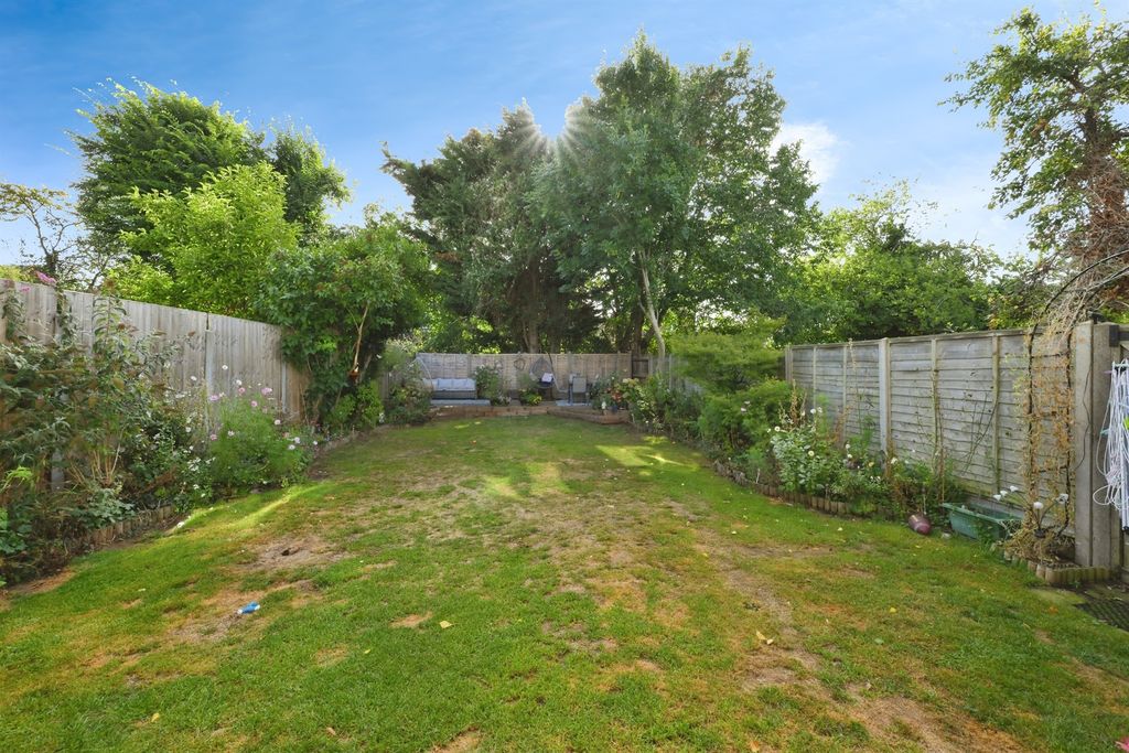 Property photo 2 of 21