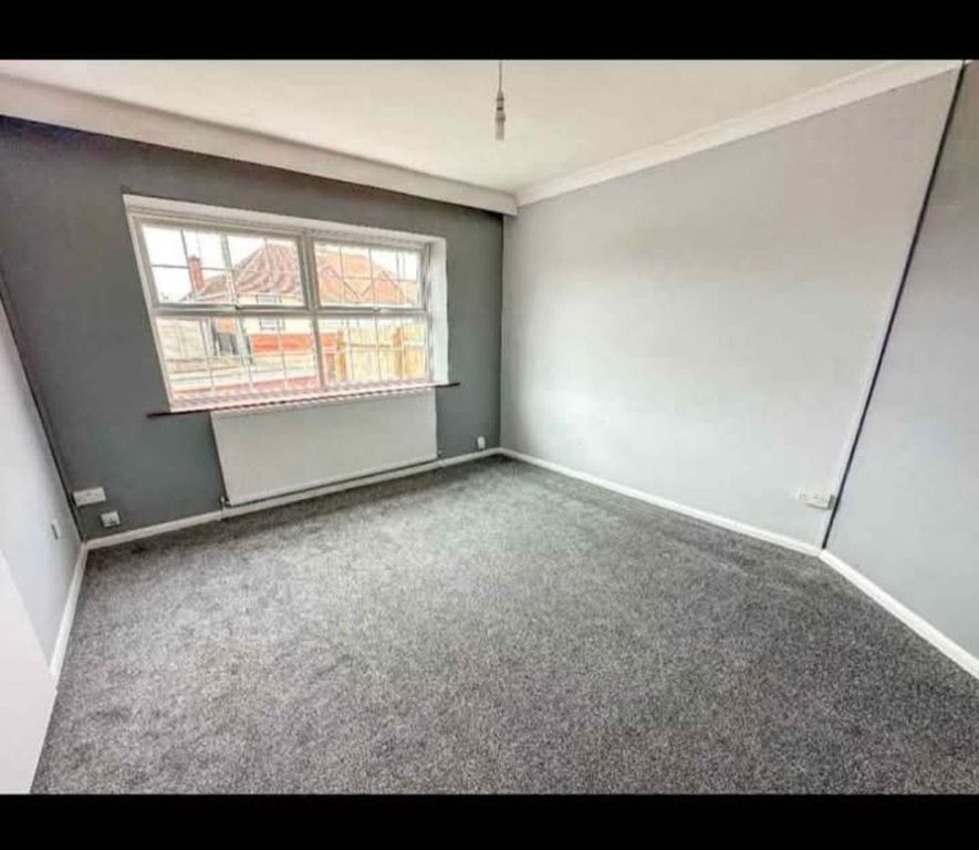 Property photo 3 of 12 Property