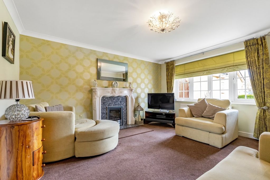 Property photo 2 of 16