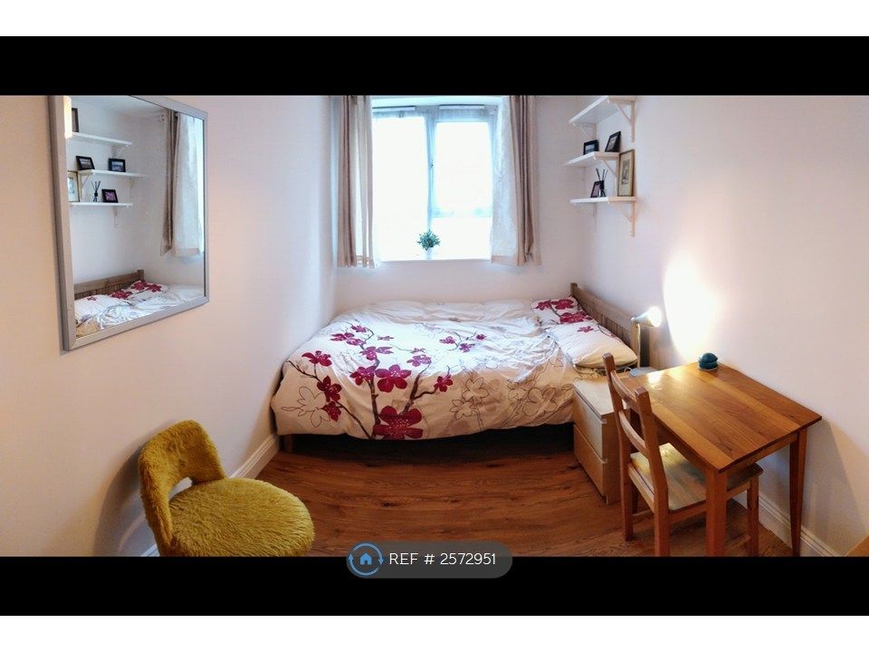 Property photo 3 of 14 Bedroom (Now Unfurnished)