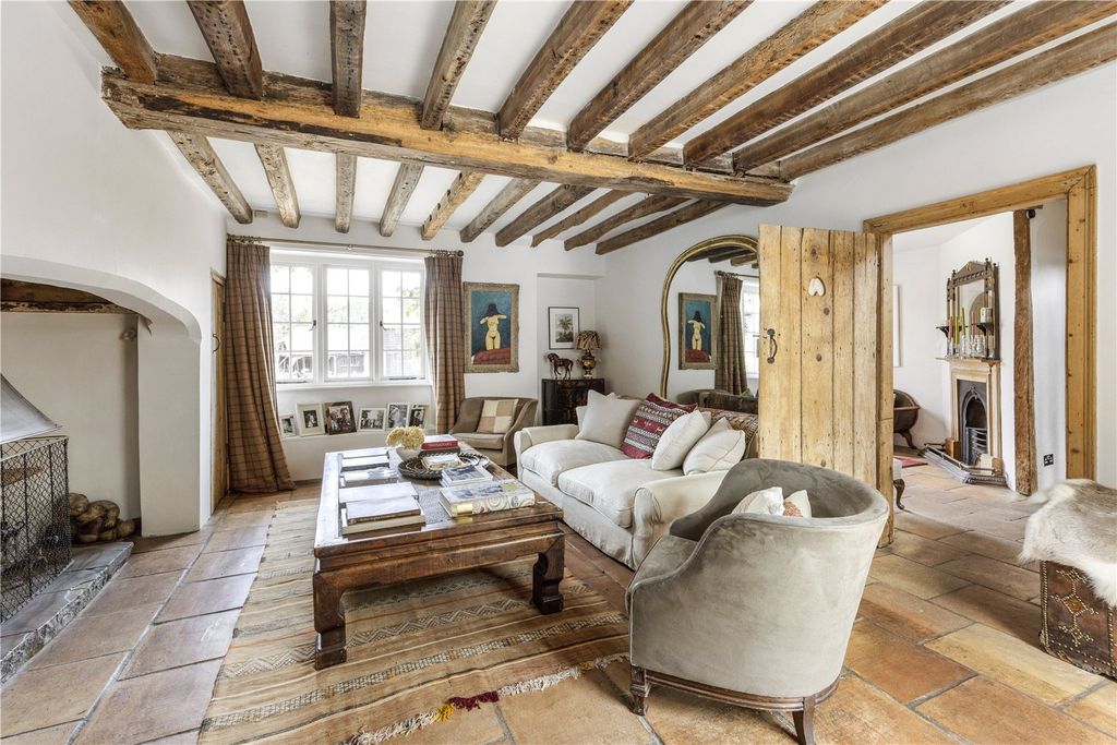 Property photo 2 of 40 House. Partnership