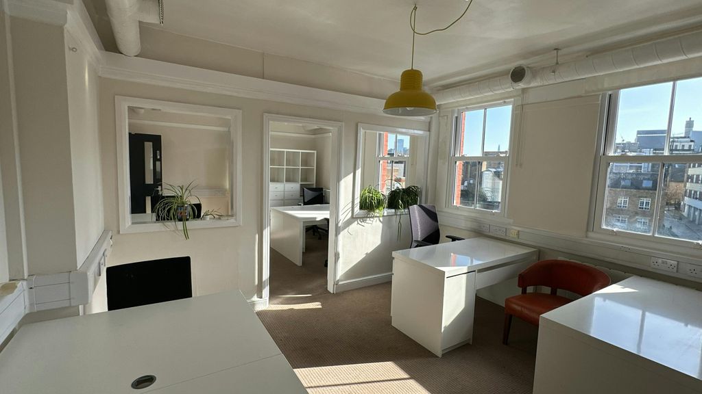 Property photo 3 of 11 257-259 Pentonville Road, London N1 9Nl - Internal 1.Jpg