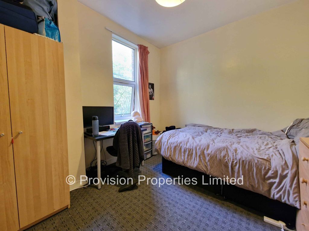 Property photo 3 of 3 Photo