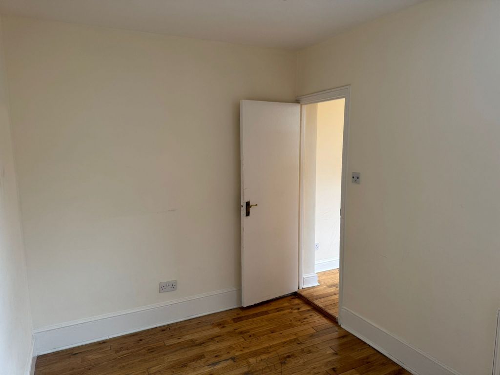 Property photo 3 of 9 Pic 3