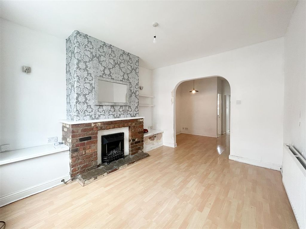 Property photo 3 of 15