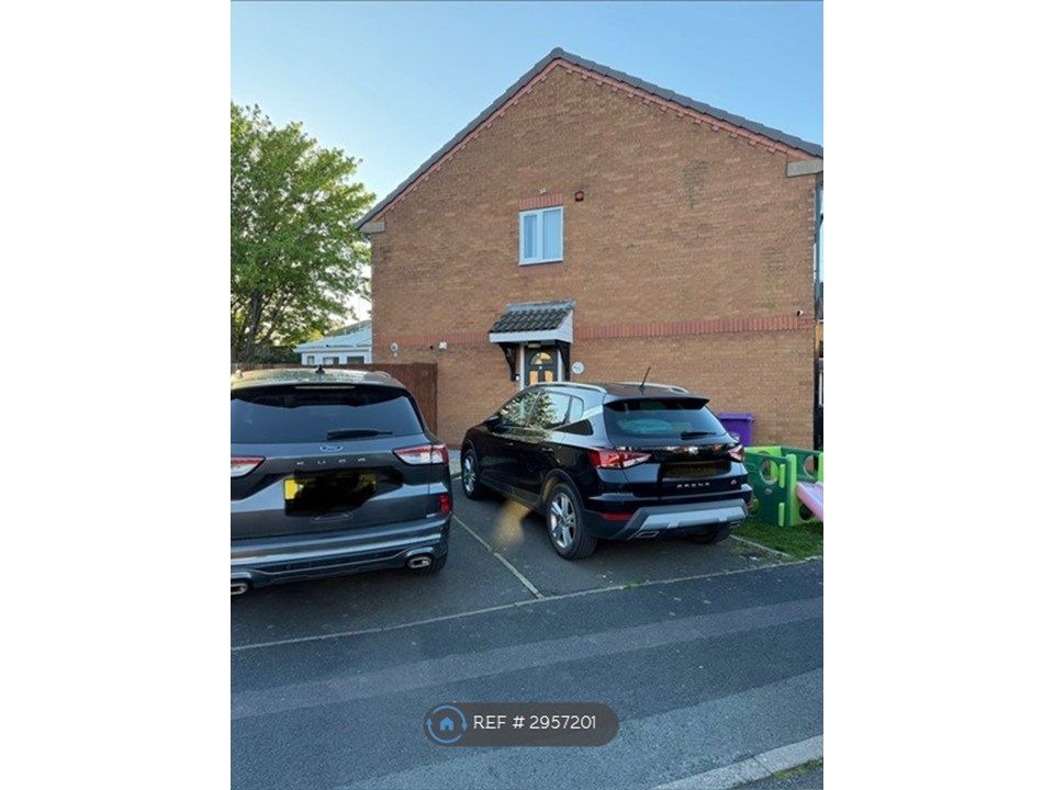 Property photo 1 of 19 Doorway & Parking Spaces
