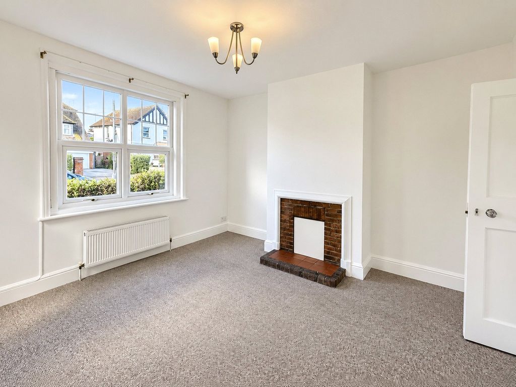 Property photo 2 of 11 Picture No. 16