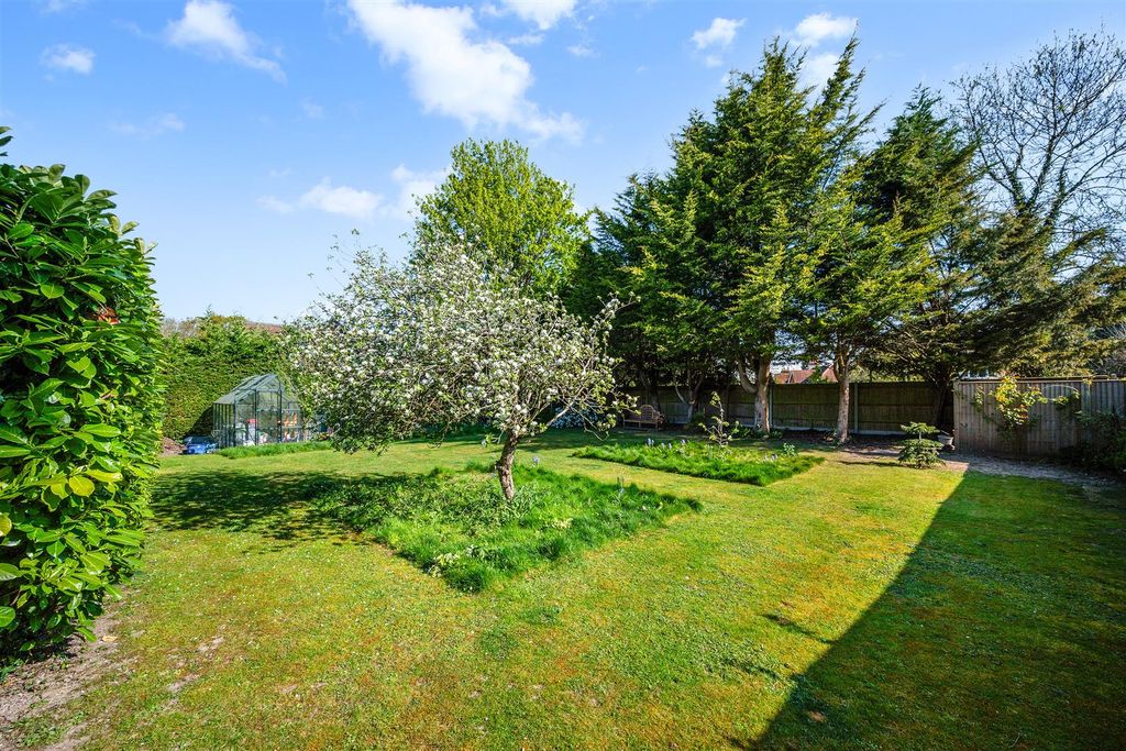 Additional image 32 of 5 bed detached house for saleGarden Walk, Coulsdon CR5