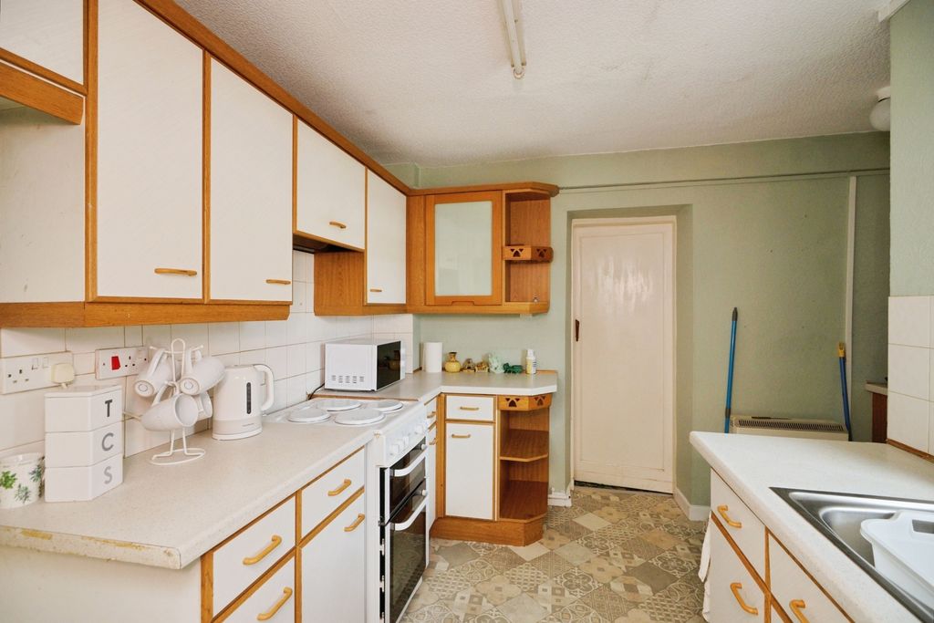 Property photo 3 of 20 Pbox-Img.Jpg