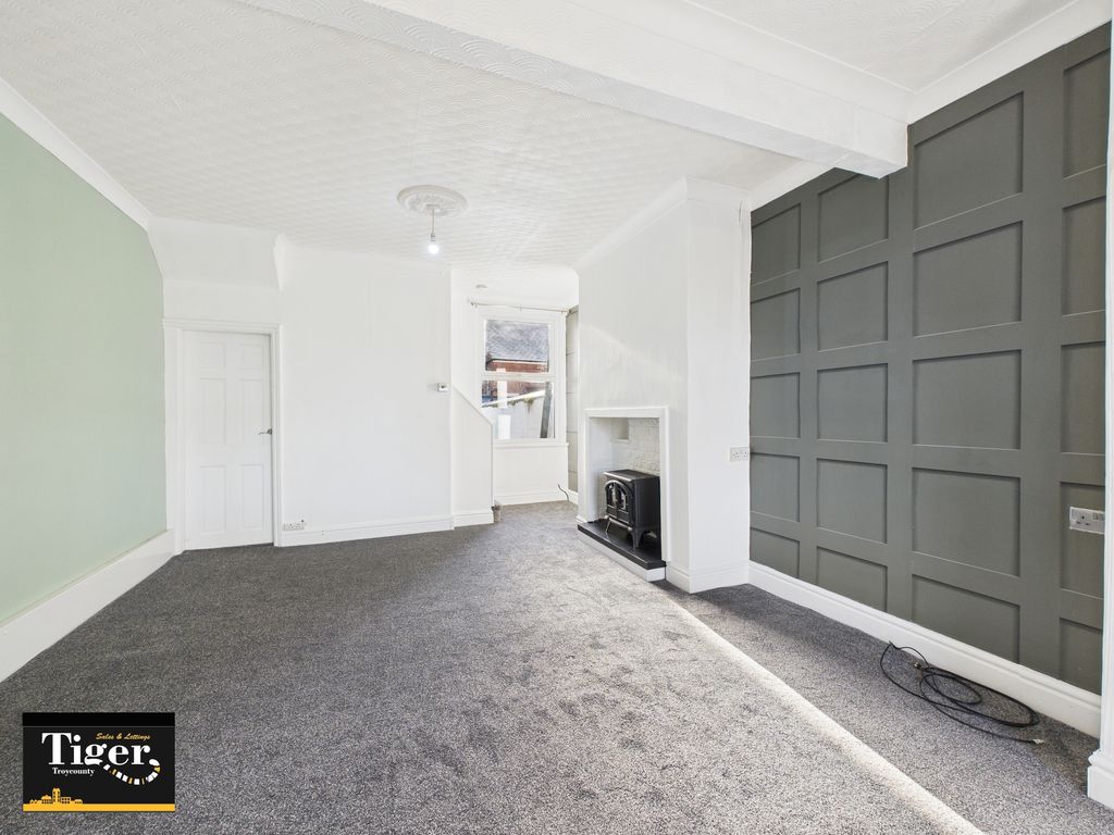 Property photo 3 of 16 Cam03440G0-Pr0458-Still010