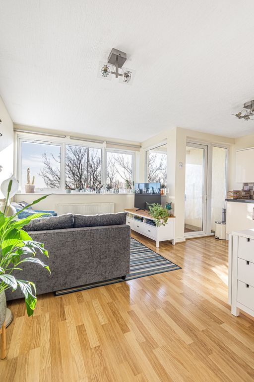 Property photo 2 of 3 Picture 2