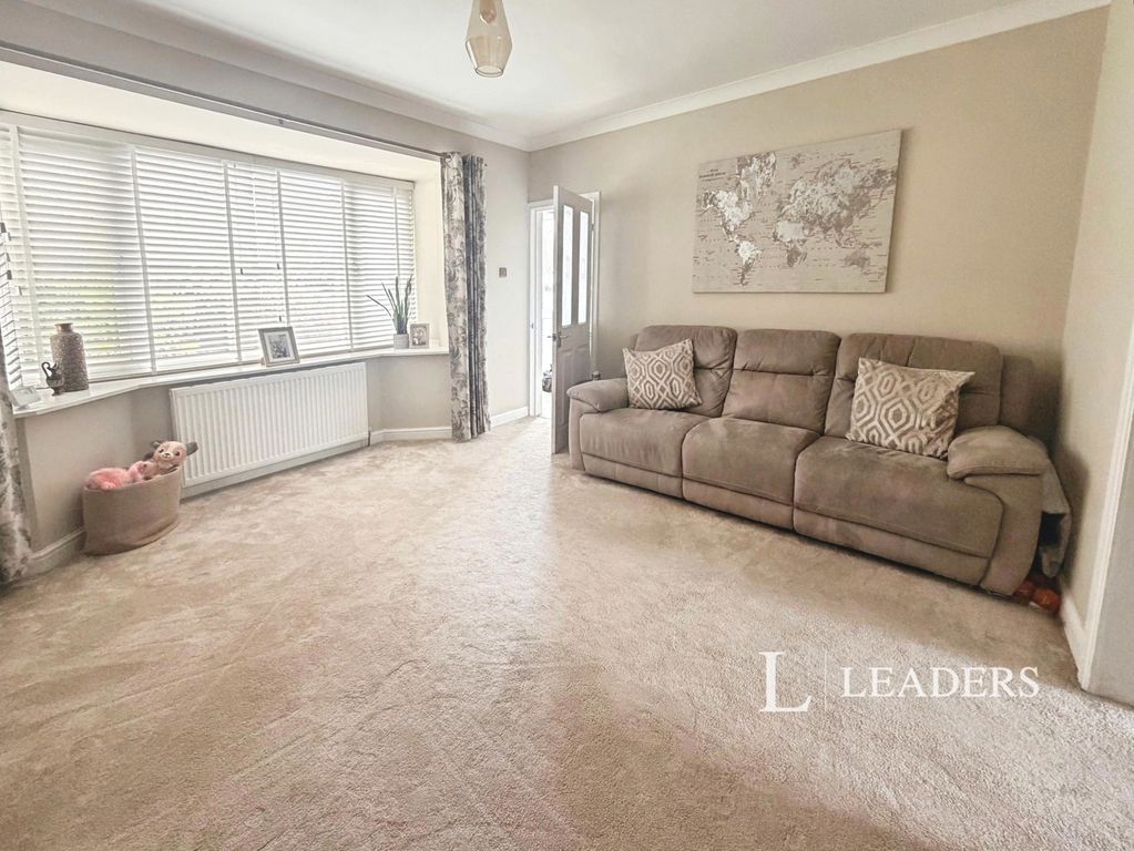 Property photo 3 of 37 Pbox-Img.Jpg