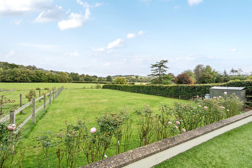 Property photo 2 of 29 Picture No. 07